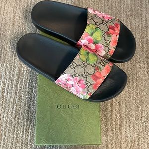 GG Blooms Supreme floral slide sandal New In Box